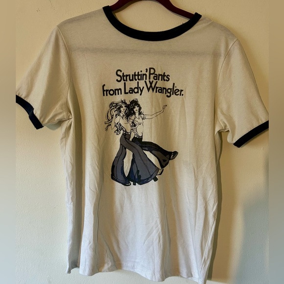Vintage Lady Wrangler Struttin' Pants Tee in White and Navy - Picture 2 of 3